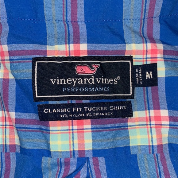 *Classic Vineyard Vines Performance Button up, Men’s M* Like new! - Picture 3 of 3